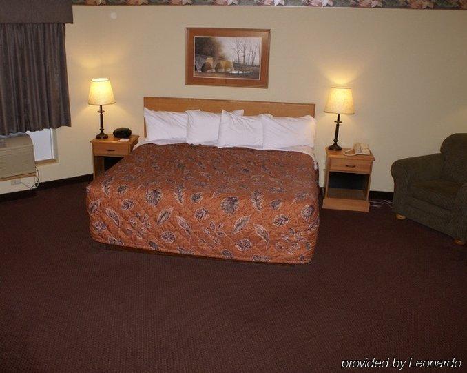Fossil Creek Hotel & Suites Russell Habitación foto